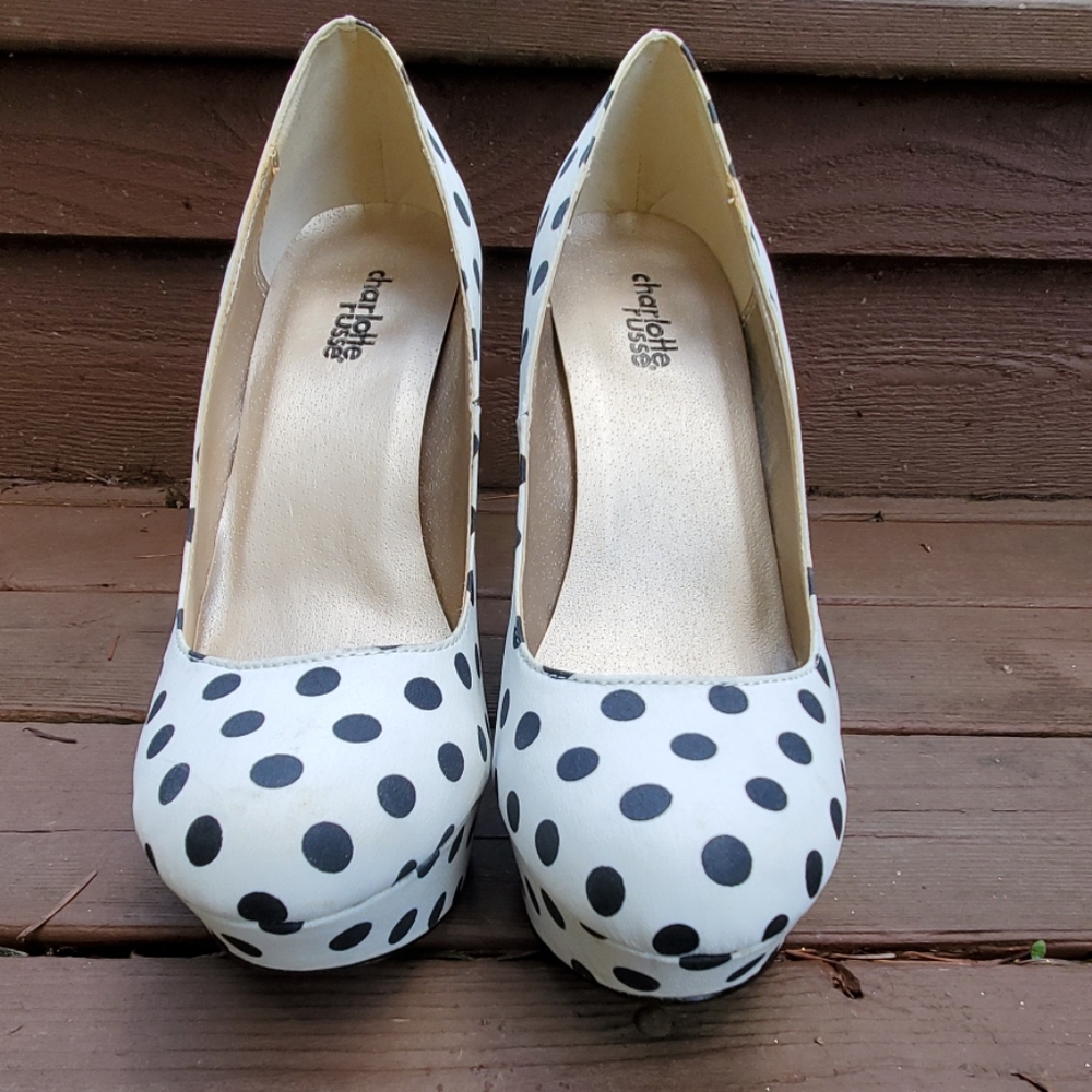 Charlotte russe black and white heels size 6